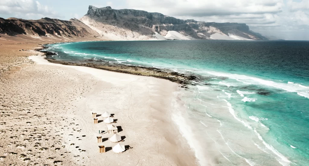 socotra_HIGH12_uk_traveller_2023-11_november_print_features_Alexander_Barlow_Global